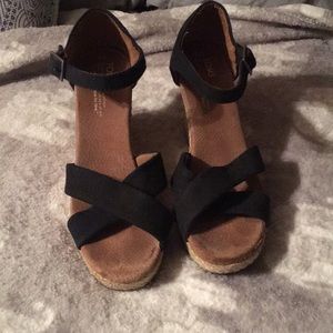 Toms Wedges